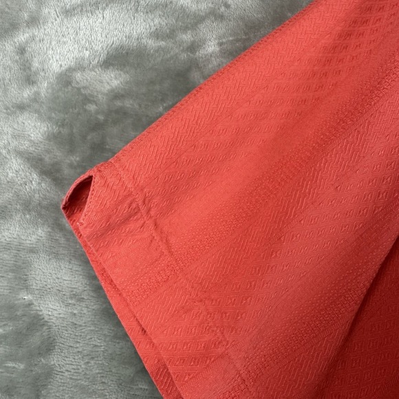 Claiborne Button Up Shirt Men's XL Coral Red Orange 100% Silk Jacquard Pattern - Picture 8 of 9